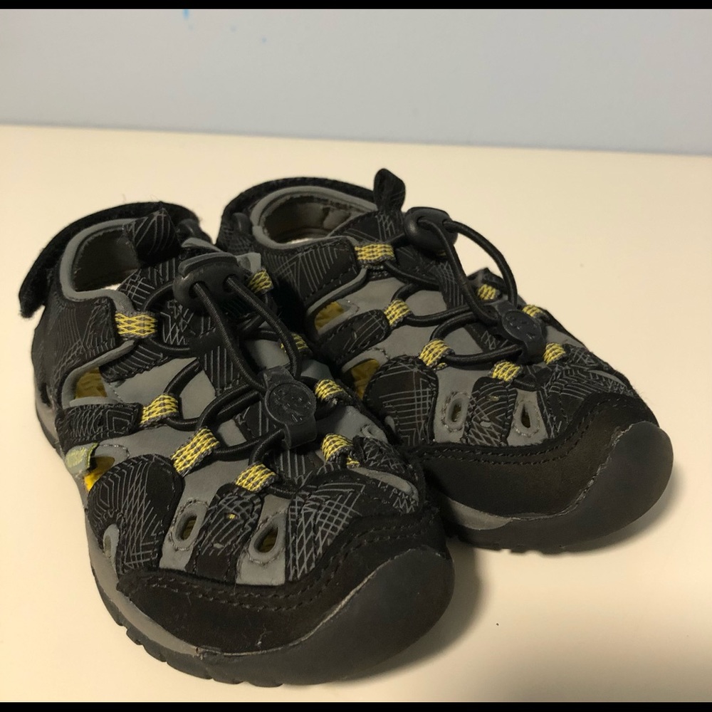 NorthSide Toddler Athletic/Outdoor Sandals. Unisex. Size 7